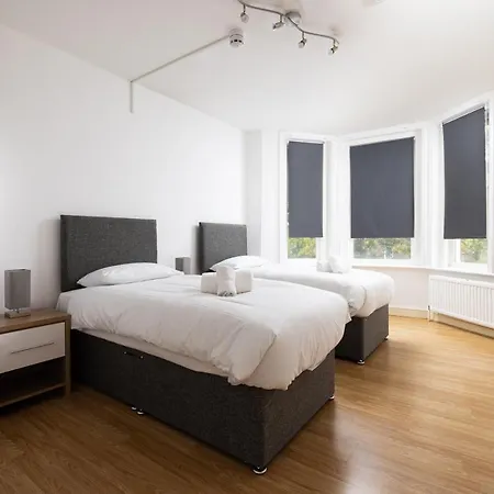 Charmstay Shepherds Bush London Exterior photo