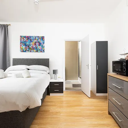 Charmstay Shepherds Bush London Exterior photo